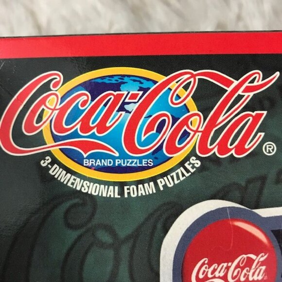Vintage Coca-Cola 'The City Diner' 3D Collectible Foam Puzzle - Picture 3 of 9